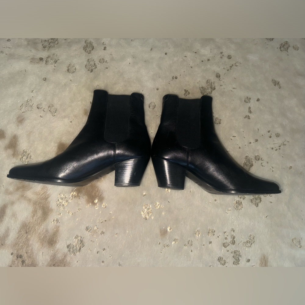 Céline Chelsea boots